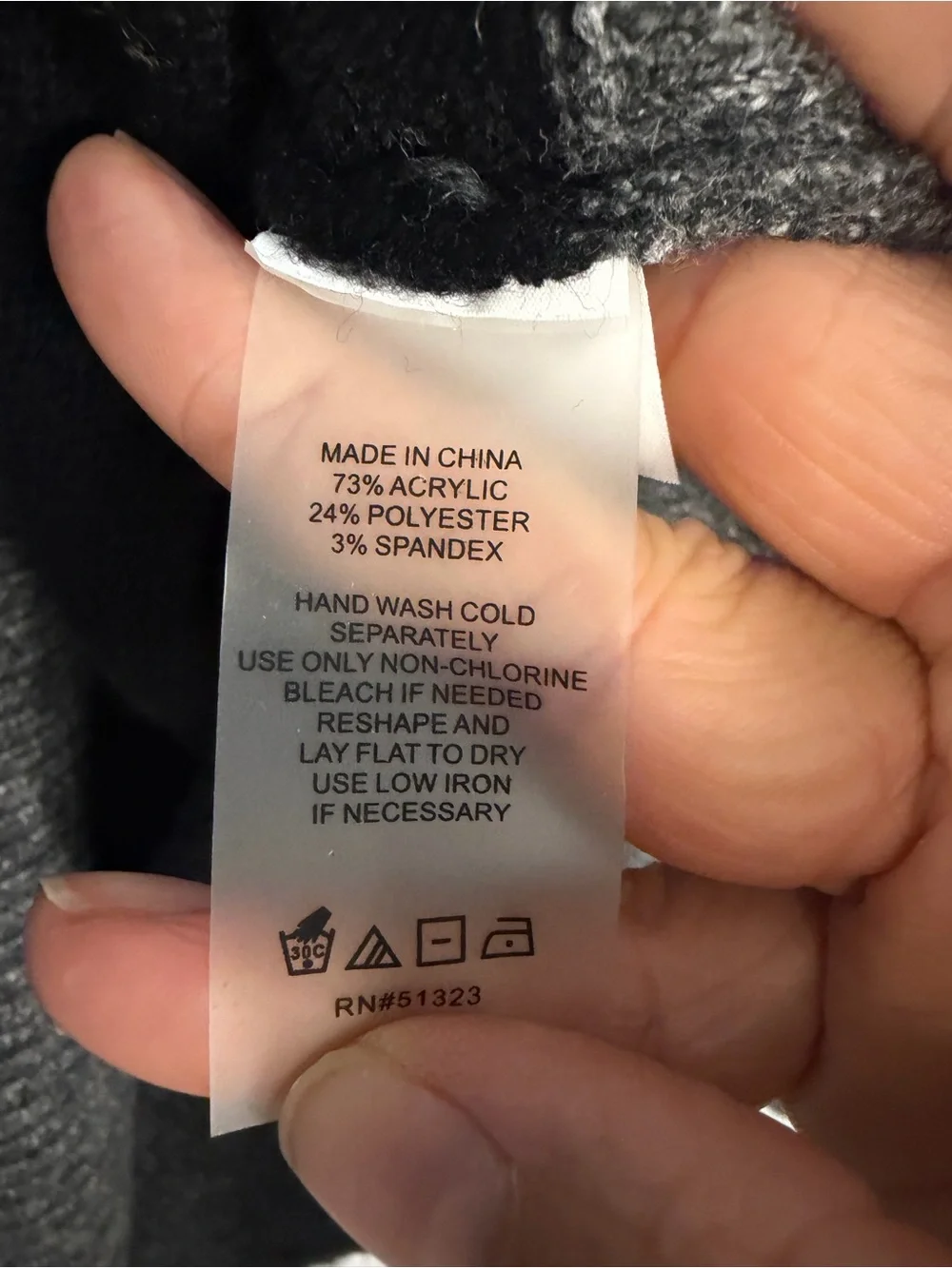 Vince Camuto Black and Gray Colorblock Oversized Crewneck Sweater Size Small - Picture 4 of 5